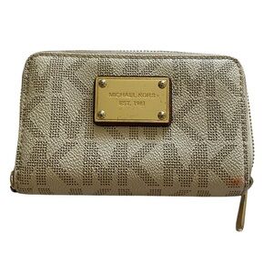 Michael Kors Cream and Gold Women's Wallet